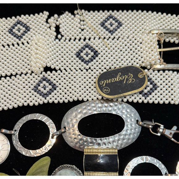 2.5 lb Vintage Broken Jewelry Lot Craft Repair Beads Stones India Metal - Picture 5 of 16